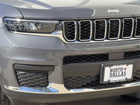 New 2025 Jeep Grand Cherokee L Laredo image 7