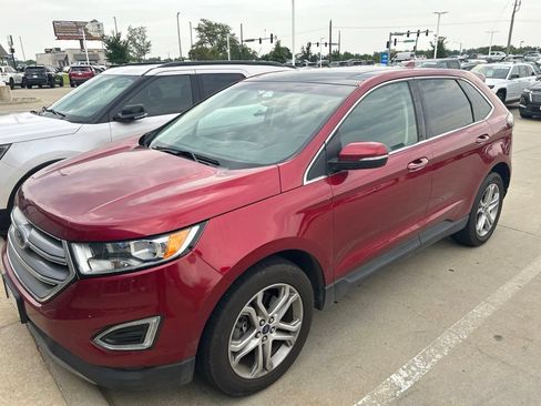 Used 2017 Ford Edge Titanium w/ Equipment Group 301A AWD/4WD image 6