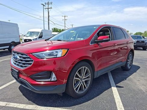 Used 2020 Ford Edge Titanium FWD image 3