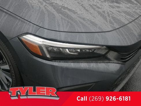 Used 2024 Honda Civic EX image 10