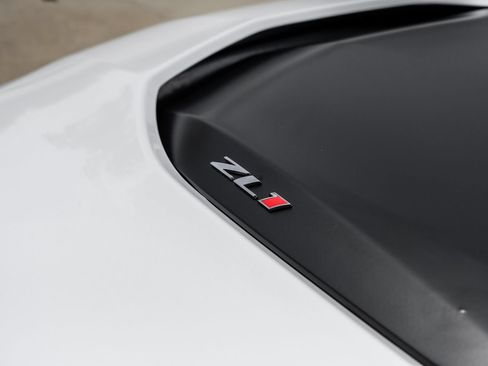 Used 2017 Chevrolet Camaro ZL1 RWD image 45