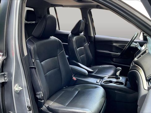 Used 2019 Honda Ridgeline RTL-T image 9