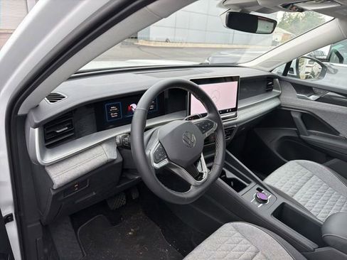 Used 2025 Volkswagen Tiguan S AWD/4WD image 7