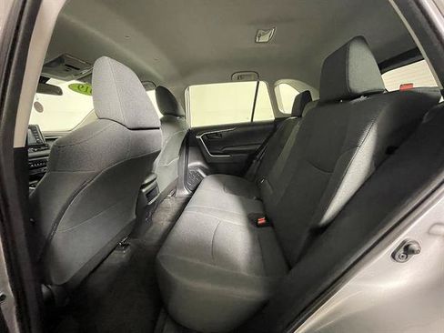 Certified 2019 Toyota RAV4 LE AWD/4WD image 10