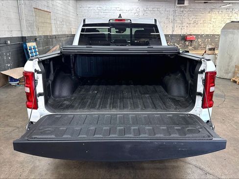 Used 2025 RAM 1500 Big Horn AWD/4WD image 36