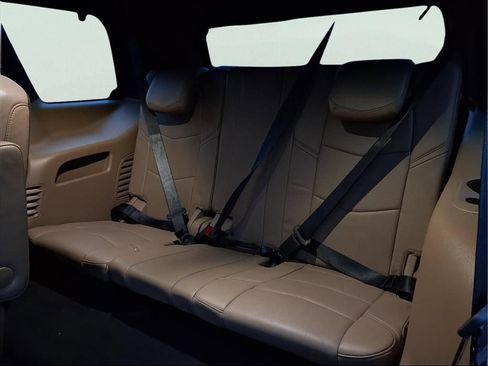 Used 2018 Cadillac Escalade Platinum image 13