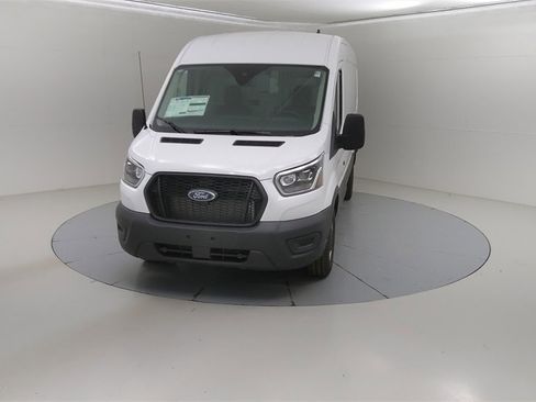 New 2025 Ford Transit 250 148 Medium Roof image 8