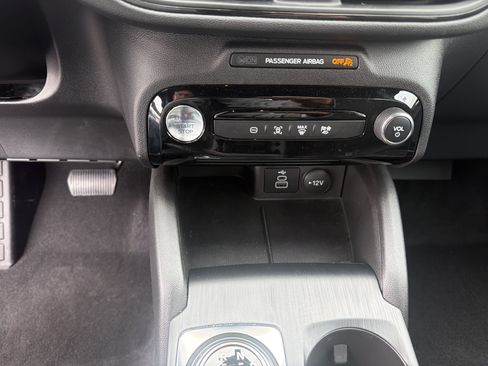 Used 2025 Ford Escape ST-Line w/ Equipment Group 301A FWD image 36