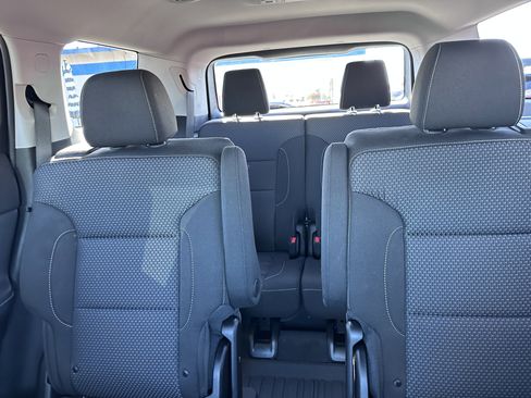 Used 2023 GMC Acadia SLE w/ Driver Convenience Package image 24