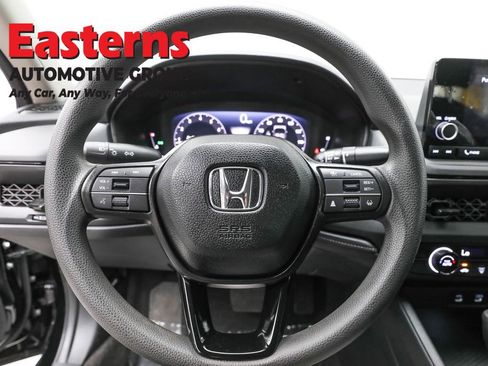 Used 2025 Honda Accord LX image 10
