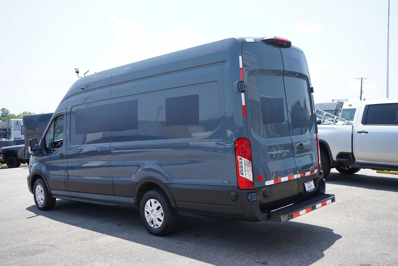 Used 2019 Ford Transit 250 148 High Roof Extended RWD image 4