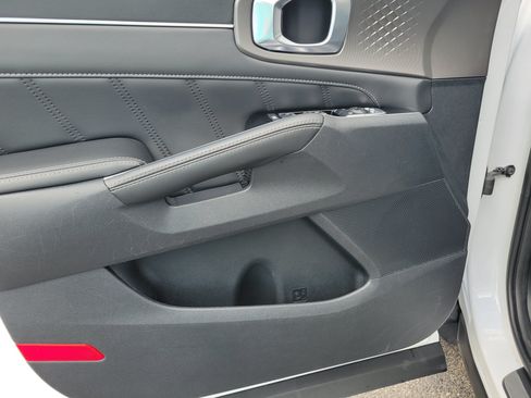 Used 2024 Kia Sorento SX FWD image 26