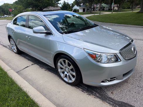 Used 2010 Buick LaCrosse CXS w/ Touring Package FWD image 7