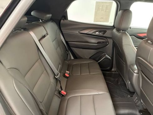 Used 2025 Chevrolet TrailBlazer RS w/ Convenience Package AWD/4WD image 16
