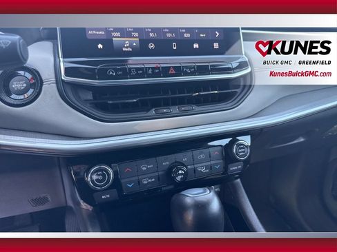 Used 2025 Jeep Compass Limited AWD/4WD image 28