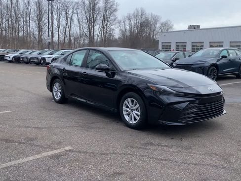 New 2026 Toyota Camry LE image 2