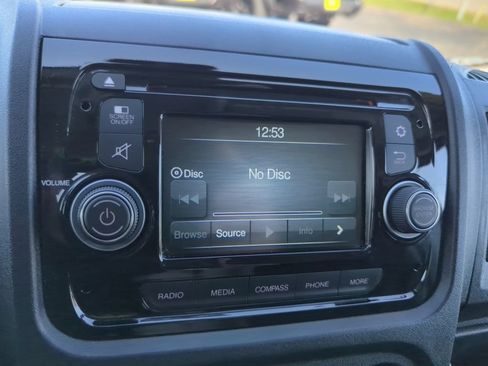 Used 2017 RAM ProMaster 2500 w/ Interior Convenience Group FWD image 14