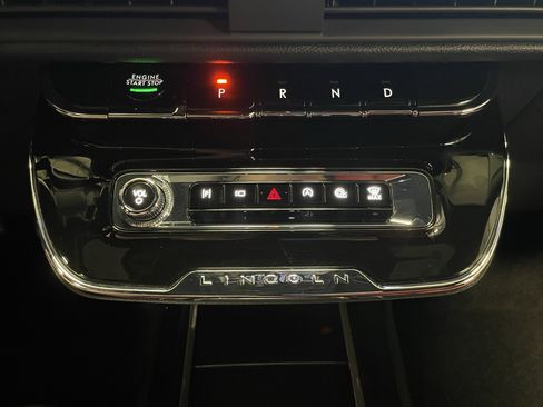 Used 2023 Lincoln Corsair Reserve w/ Equipment Group 202A image 13