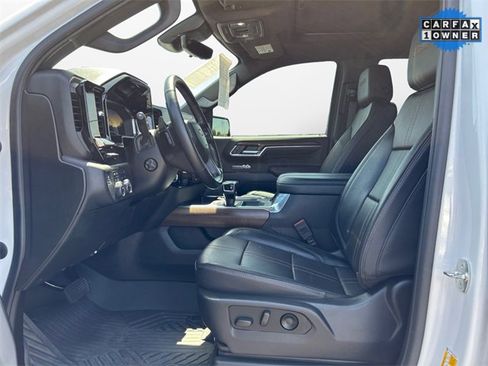 Used 2023 Chevrolet Silverado 1500 High Country w/ Technology Package image 9