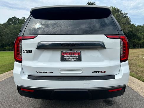 Used 2024 GMC Yukon XL AT4 w/ Technology Package AWD/4WD image 6