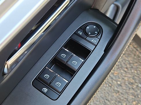 Used 2024 MAZDA CX-90 Plug-In Hybrid w/ Preferred image 10