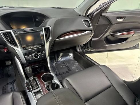 Used 2016 Acura TLX FWD image 23
