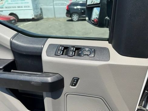 Used 2019 Ford F250 XL w/ Power Equipment Group AWD/4WD image 21