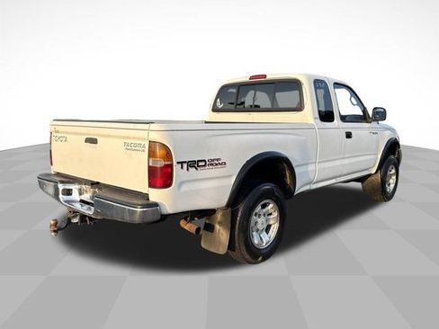Used 2000 Toyota Tacoma PreRunner RWD image 8