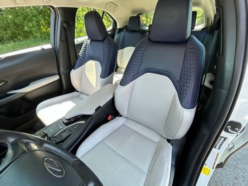Used 2020 Lexus UX 250h w/ Premium Package AWD/4WD image 25