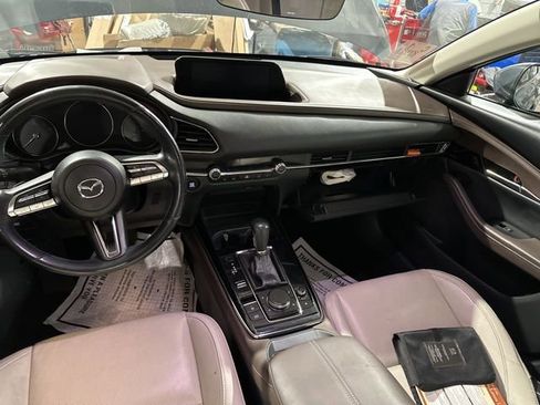 Used 2021 MAZDA CX-30 FWD 2.5 S w/ Premium Package image 19