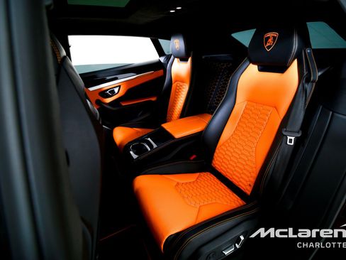 Used 2019 Lamborghini Urus image 17