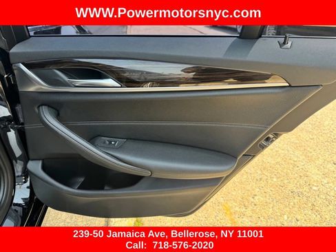 Used 2019 BMW 530e w/ Convenience Package RWD image 29