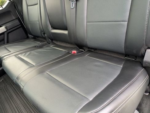 Used 2017 Ford F250 Lariat w/ Lariat Ultimate Package AWD/4WD image 30