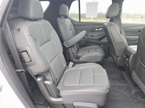 Used 2022 Chevrolet Traverse RS w/ LPO, Floor Liner Package image 18