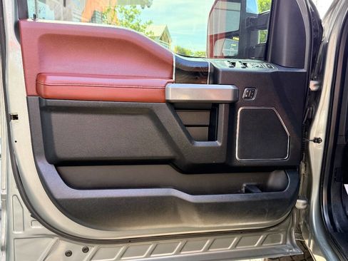 Used 2019 Ford F250 Platinum w/ Platinum Ultimate Package image 19