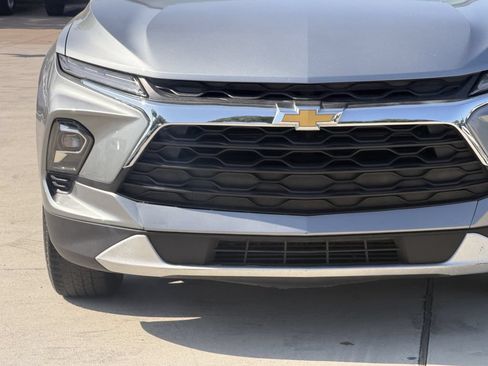 Used 2025 Chevrolet Blazer LT FWD image 7