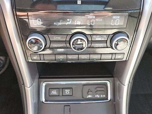 Used 2022 Subaru Ascent Limited w/ Technology Package AWD/4WD image 20