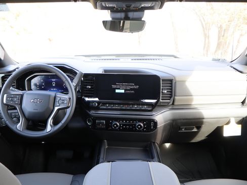 New 2026 Chevrolet Silverado 2500 ZR2 w/ LPO, Dark Essentials Package image 13