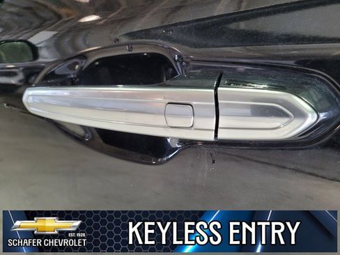 Used 2018 Cadillac XT5 Luxury w/ Driver Awareness Package image 33