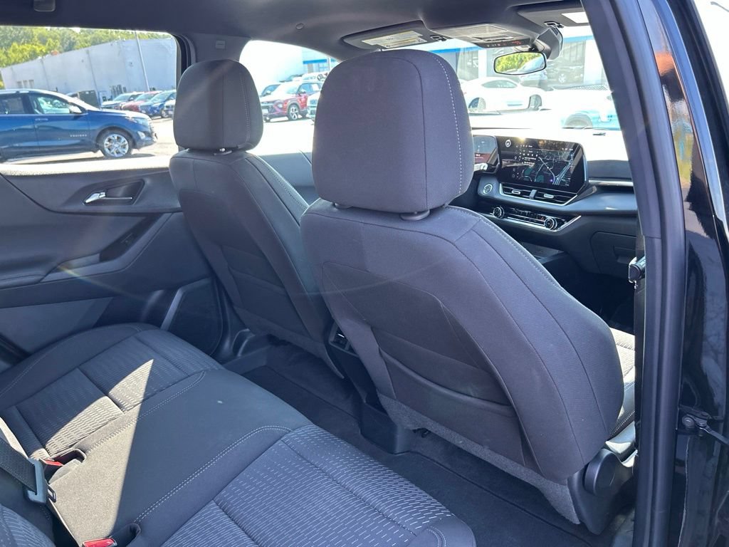 Used 2026 Chevrolet Equinox LT AWD/4WD image 38