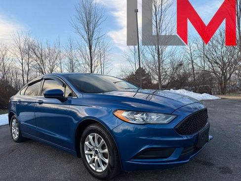 Used 2017 Ford Fusion S image 1