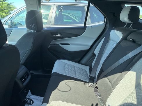 Used 2022 Chevrolet Equinox LT FWD image 7
