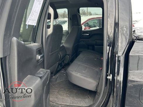 Used 2022 Chevrolet Silverado 1500 Custom w/ Safety Confidence Package image 11