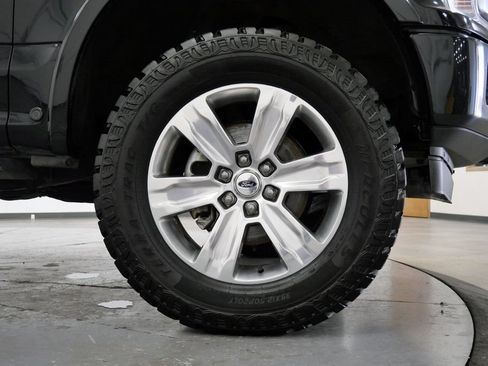 Used 2018 Ford F150 Platinum w/ Equipment Group 701A Luxury AWD/4WD image 37