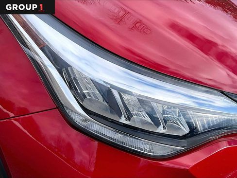 Certified 2020 Toyota C-HR LE image 25