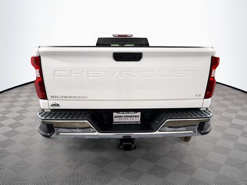 Used 2022 Chevrolet Silverado 2500 LT w/ Fleet Comfort Package AWD/4WD image 6