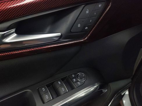 Used 2024 Chevrolet Traverse RS image 10