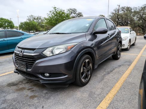 Used 2018 Honda HR-V EX image 14