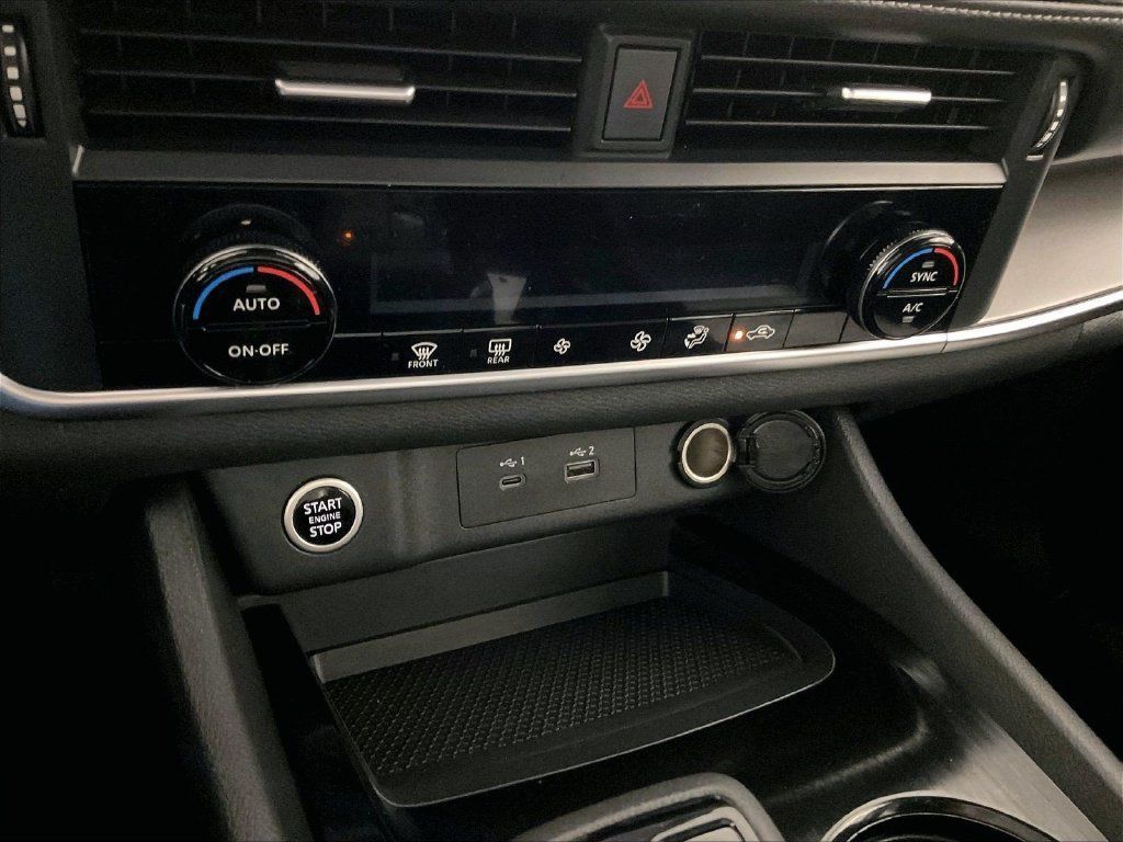 Certified 2023 Nissan Rogue SV AWD/4WD image 25