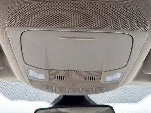 Used 2020 Ford Edge SEL w/ Cold Weather Package image 33